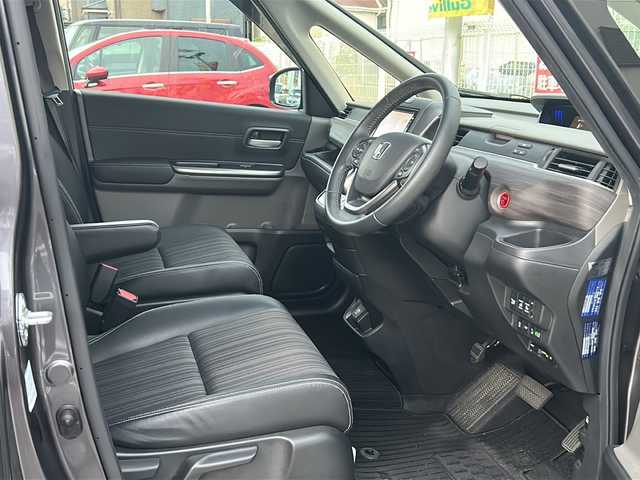 ホンダ フリード ハイブリット EX 兵庫県 2019(平31)年 5.1万km モダンスティールM ワンオーナー/純正インターナビ/CD/DVD/Bluetooth/フルセグTV/バックカメラ/ホンダセンシング/アダプティブクルーズコントロール/両側パワースライドドア/純正ドライブレコーダー/ビルトインETC/LEDヘッドランプ/オートライト/アクティブコーナリングランプ/コンフォートビューパッケージ/前席シートヒーター/ロールサンシェード/プラズマクラスター付オートエアコン/リアヒーターダクト/純正15インチAW/保証書/取説/スペアキー