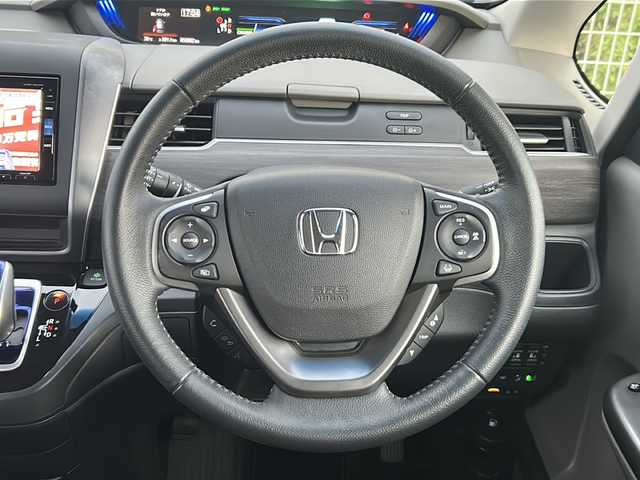 ホンダ フリード ハイブリット EX 兵庫県 2019(平31)年 5.1万km モダンスティールM ワンオーナー/純正インターナビ/CD/DVD/Bluetooth/フルセグTV/バックカメラ/ホンダセンシング/アダプティブクルーズコントロール/両側パワースライドドア/純正ドライブレコーダー/ビルトインETC/LEDヘッドランプ/オートライト/アクティブコーナリングランプ/コンフォートビューパッケージ/前席シートヒーター/ロールサンシェード/プラズマクラスター付オートエアコン/リアヒーターダクト/純正15インチAW/保証書/取説/スペアキー