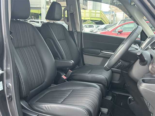 ホンダ フリード ハイブリット EX 兵庫県 2019(平31)年 5.1万km モダンスティールM ワンオーナー/純正インターナビ/CD/DVD/Bluetooth/フルセグTV/バックカメラ/ホンダセンシング/アダプティブクルーズコントロール/両側パワースライドドア/純正ドライブレコーダー/ビルトインETC/LEDヘッドランプ/オートライト/アクティブコーナリングランプ/コンフォートビューパッケージ/前席シートヒーター/ロールサンシェード/プラズマクラスター付オートエアコン/リアヒーターダクト/純正15インチAW/保証書/取説/スペアキー