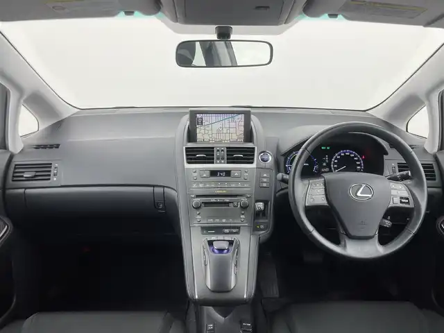 レクサス ＨＳ 250h 群馬県 2011(平23)年 6.3万km ホワイトパールクリスタルシャイン ワイドビューフロントモニター/クリアランスソナー/＝＝＝＝＝/純正ナビ/・AM/FM/TV/CD/DVD/USB/AUX/=====/純正ナビ　バックカメラ　フロントカメラ　前席パワーシート　プッシュスタート　スマートキー　純正ビルトインＥＴＣ　クルーズコントロール　革巻きステアリング　ステアリングスイッチ　クリアランスソナー　禁煙