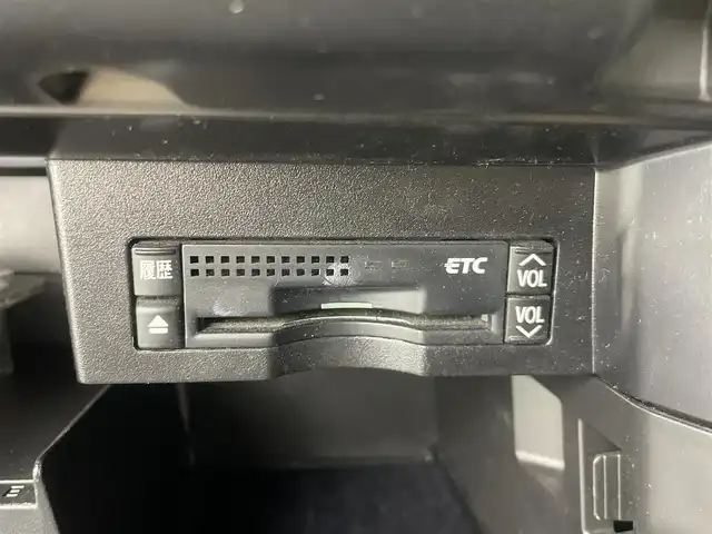 レクサス ＨＳ 250h 群馬県 2011(平23)年 6.3万km ホワイトパールクリスタルシャイン ワイドビューフロントモニター/クリアランスソナー/＝＝＝＝＝/純正ナビ/・AM/FM/TV/CD/DVD/USB/AUX/=====/純正ナビ　バックカメラ　フロントカメラ　前席パワーシート　プッシュスタート　スマートキー　純正ビルトインＥＴＣ　クルーズコントロール　革巻きステアリング　ステアリングスイッチ　クリアランスソナー　禁煙