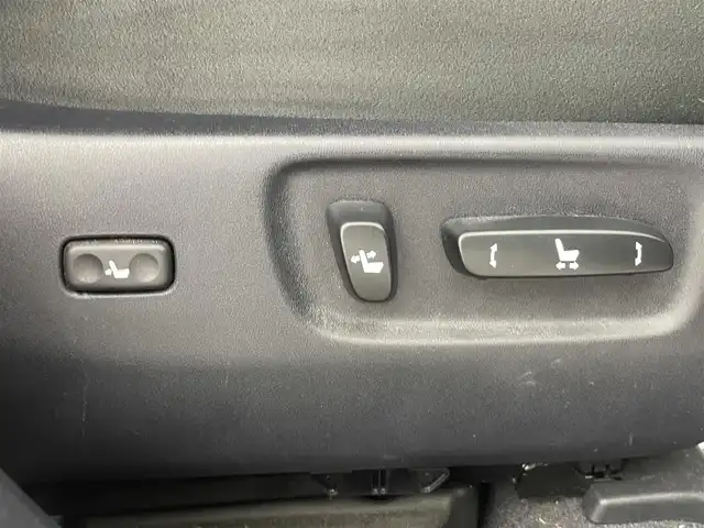 レクサス ＨＳ 250h 群馬県 2011(平23)年 6.3万km ホワイトパールクリスタルシャイン ワイドビューフロントモニター/クリアランスソナー/＝＝＝＝＝/純正ナビ/・AM/FM/TV/CD/DVD/USB/AUX/=====/純正ナビ　バックカメラ　フロントカメラ　前席パワーシート　プッシュスタート　スマートキー　純正ビルトインＥＴＣ　クルーズコントロール　革巻きステアリング　ステアリングスイッチ　クリアランスソナー　禁煙