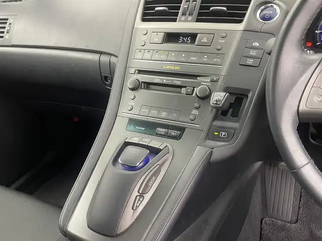 レクサス ＨＳ 250h 群馬県 2011(平23)年 6.3万km ホワイトパールクリスタルシャイン ワイドビューフロントモニター/クリアランスソナー/＝＝＝＝＝/純正ナビ/・AM/FM/TV/CD/DVD/USB/AUX/=====/純正ナビ　バックカメラ　フロントカメラ　前席パワーシート　プッシュスタート　スマートキー　純正ビルトインＥＴＣ　クルーズコントロール　革巻きステアリング　ステアリングスイッチ　クリアランスソナー　禁煙