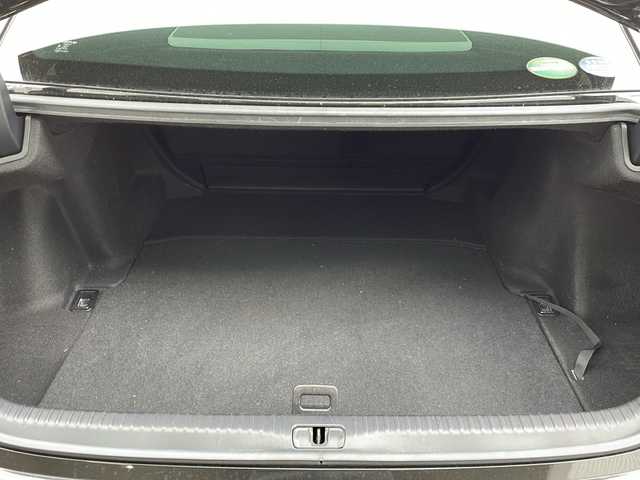 レクサス ＲＣ 200t Fスポーツ 徳島県 2015(平27)年 8.1万km スターライトブラックガラスフレーク サンルーフ/赤革シート/純正メモリナビ/（ラジオ/BT/DISC/USB）/バックカメラ/クルーズコントロール/ビルトインETC/D・N席シートヒーター/D・N席エアシート/D・N席パワーシート/シートメモリ/パドルシフト/純正19インチアルミホイール/LEDヘッドライト/スペアキー