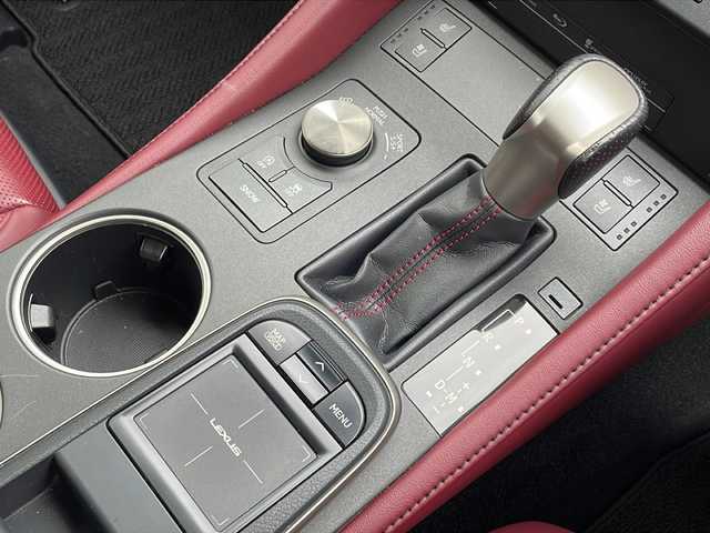 レクサス ＲＣ 200t Fスポーツ 徳島県 2015(平27)年 8.1万km スターライトブラックガラスフレーク サンルーフ/赤革シート/純正メモリナビ/（ラジオ/BT/DISC/USB）/バックカメラ/クルーズコントロール/ビルトインETC/D・N席シートヒーター/D・N席エアシート/D・N席パワーシート/シートメモリ/パドルシフト/純正19インチアルミホイール/LEDヘッドライト/スペアキー