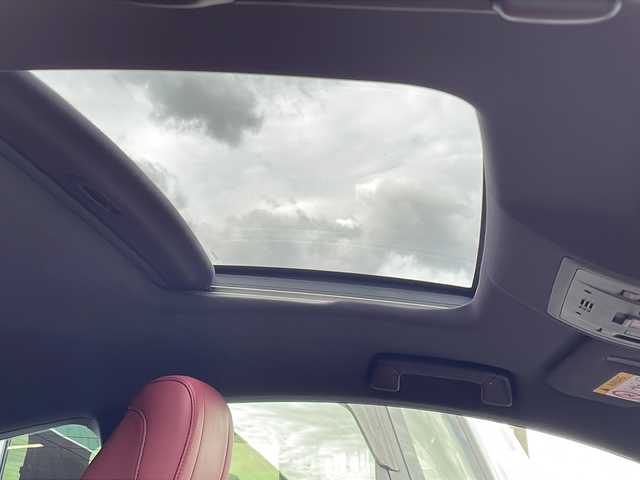 レクサス ＲＣ 200t Fスポーツ 徳島県 2015(平27)年 8.1万km スターライトブラックガラスフレーク サンルーフ/赤革シート/純正メモリナビ/（ラジオ/BT/DISC/USB）/バックカメラ/クルーズコントロール/ビルトインETC/D・N席シートヒーター/D・N席エアシート/D・N席パワーシート/シートメモリ/パドルシフト/純正19インチアルミホイール/LEDヘッドライト/スペアキー