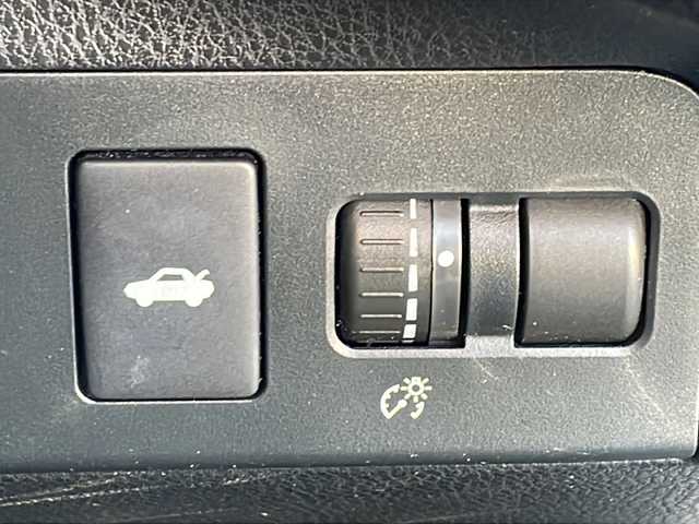 スバル ＢＲＺ S 徳島県 2013(平25)年 11.6万km クリスタルブラックシリカ 社外SDナビ/（DISC/SD/BT/USB/AUX/iPod/ラジオ/フルセグ）/バックカメラ/純正17AW/キセノンヘッドライト/フォグライト/前後ドライブレコーダー/電動格納ミラー/スペアキー/純正フロアマット/取扱説明書/オートライト/プッシュスタート