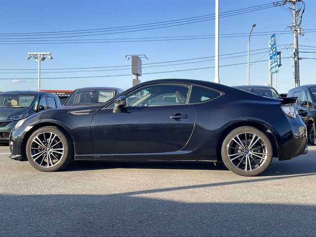 スバル ＢＲＺ S 徳島県 2013(平25)年 11.6万km クリスタルブラックシリカ 社外SDナビ/（DISC/SD/BT/USB/AUX/iPod/ラジオ/フルセグ）/バックカメラ/純正17AW/キセノンヘッドライト/フォグライト/前後ドライブレコーダー/電動格納ミラー/スペアキー/純正フロアマット/取扱説明書/オートライト/プッシュスタート