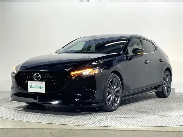 マツダ マツダ３ファストバック 15S ツーリング 大阪府 2019(令1)年 4.7万km ジェットブラックマイカ 純正ナビＴＶ　レーダークルコン　バックカメラ　ＥＴＣ　クリアランスソナー　衝突軽減　ＢＳＭ　レーンアシスト　アイドリングストップ　スマートキー　ＨＵＤ　ＬＥＤヘッドライト　フルエアロ　プッシュスタート