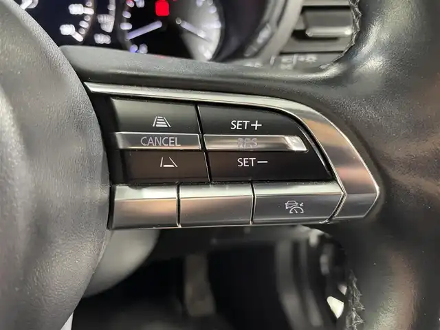 マツダ マツダ３ファストバック 15S ツーリング 大阪府 2019(令1)年 4.7万km ジェットブラックマイカ 純正ナビＴＶ　レーダークルコン　バックカメラ　ＥＴＣ　クリアランスソナー　衝突軽減　ＢＳＭ　レーンアシスト　アイドリングストップ　スマートキー　ＨＵＤ　ＬＥＤヘッドライト　フルエアロ　プッシュスタート