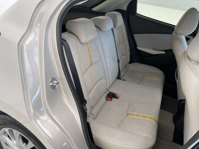 マツダ マツダ２ 15S サンリットシトラス 愛知県 2021(令3)年 1.5万km プラチナクォーツメタリック 純正ナビ　/全方位カメラ　/レーダークルーズ　/シートヒーター　/ＨＵＤ　/コーナーセンサー　/純正ＡＷ　/ＥＴＣ　/ＢＳＭ　/ＬＥＤヘッドライト　/レーンキープ　/ドラレコ　/ＥＴＣ　/ステアリングスイッチ　/プッシュスタート