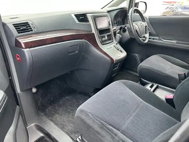 トヨタ ヴェルファイア 2．4Z 道北・旭川 2013(平25)年 13.3万km ボルドーマイカメタリック (株)IDOMが運営する【じしゃロン旭川店】の自社ローン専用車両になります。こちらは現金またはオートローンご利用時の価格です。自社ローンご希望の方は別途その旨お申付け下さい/　/・純正ナビ/・ETC/・片側パワースライドドア/・フリップダウン/・スマートキー1個/・取扱説明書