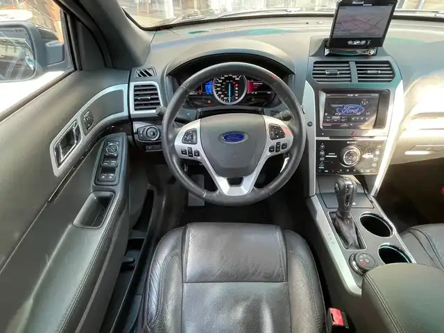フォード エクスプローラー LTD 福島県 2014(平26)年 4.9万km 黒 ・カロッツェリアHDDナビ/・レザーシート/・サンルーフ/・ルーフレール/・ハイペリオン20インチアルミ/・グリップMAX/・シートメモリー/・パワーシート/・ヒッチメンバー/・シートヒーター/・バックカメラ