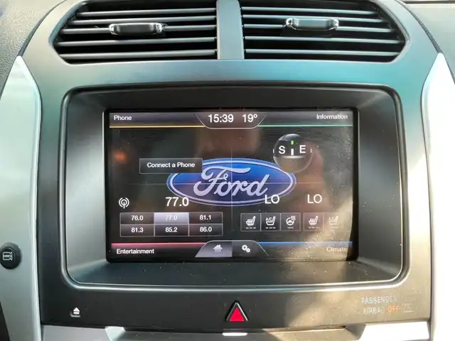 フォード エクスプローラー LTD 福島県 2014(平26)年 4.9万km 黒 ・カロッツェリアHDDナビ/・レザーシート/・サンルーフ/・ルーフレール/・ハイペリオン20インチアルミ/・グリップMAX/・シートメモリー/・パワーシート/・ヒッチメンバー/・シートヒーター/・バックカメラ