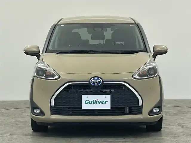 トヨタ シエンタ ハイブリッド G クエロ 群馬県 2020(令2)年 3万km ベージュ 純正ナビ　純正フリップダウンモニター　バックカメラ　両側パワースライドドア　衝突軽減　クルーズコントロール　ＥＴＣ　クリアランスソナー　プッシュスタート　スマートキー　ＬＥＤ　禁煙車