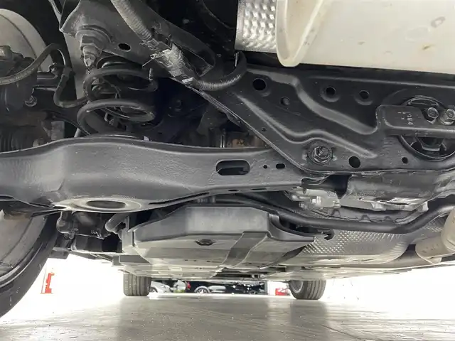 トヨタ プリウス Z 宮城県 2023(令5)年 1.5万km プラチナホワイトパールマイカ 純正１２型コネクティッドナビ　/パノラミックビューモニター　/ＡＣ１００Ｖアクセサリコンセント　/パークアシスト　/BSM/プリクラッシュセーフティ　/レーンキープアシスト/オートハイビーム/ワイヤレス充電器　/アダプティブクルーズコントロール　/リアフォグランプ　/ワイパーデアイサー/ステアリングヒーター/シートヒーター/シートベンチレーション/メモリ機能付パワーシート/ETC2.0/フルセグTV/禁煙車