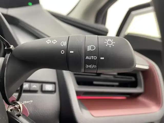 トヨタ プリウス Z 宮城県 2023(令5)年 1.5万km プラチナホワイトパールマイカ 純正１２型コネクティッドナビ　/パノラミックビューモニター　/ＡＣ１００Ｖアクセサリコンセント　/パークアシスト　/BSM/プリクラッシュセーフティ　/レーンキープアシスト/オートハイビーム/ワイヤレス充電器　/アダプティブクルーズコントロール　/リアフォグランプ　/ワイパーデアイサー/ステアリングヒーター/シートヒーター/シートベンチレーション/メモリ機能付パワーシート/ETC2.0/フルセグTV/禁煙車