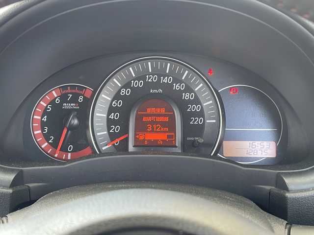 日産 マーチ ニスモS 高知県 2022(令4)年 1.3万km ブリリアントホワイトパール KENWOOD製ナビ/(Bluetooth/CD/SD/DVD/フルセグ)/ETC/バックカメラ/純正16インチアルミホイール/オートライト/ハロゲンヘッドライト/フォグランプ/純正サイドミラーカバー積込/プッシュスタート/スマートキー/スペアキー1本/スペアタイヤ/純正フロアマット/前後ドライブレコーダー/横滑り防止装置/オートリトラクタブルミラー