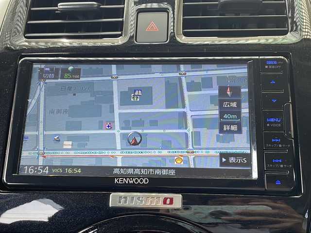 日産 マーチ ニスモS 高知県 2022(令4)年 1.3万km ブリリアントホワイトパール KENWOOD製ナビ/(Bluetooth/CD/SD/DVD/フルセグ)/ETC/バックカメラ/純正16インチアルミホイール/オートライト/ハロゲンヘッドライト/フォグランプ/純正サイドミラーカバー積込/プッシュスタート/スマートキー/スペアキー1本/スペアタイヤ/純正フロアマット/前後ドライブレコーダー/横滑り防止装置/オートリトラクタブルミラー
