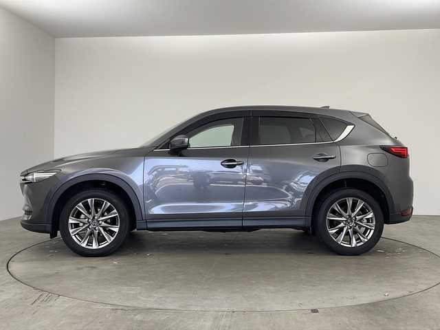 マツダ ＣＸ－５ XD エクスクルーシブモード 兵庫県 2019(令1)年 6.9万km マシーングレープレミアムM アドバンストスマートシティブレーキサポート/・後退時スマートブレーキサポート/・誤発進抑制制御/スマートブレーキサポート/レーダークルーズコントロール/ブラインドスポットモニター/車線逸脱警報システム/レーンキープアシスト/フロントパーキングセンサー/リアパーキングセンサー/ドライバーアテンションアラート/マツダ純正ナビ/・Bluetooth/・フルセグTV/・バックカメラ/・アラウンドビューモニター/パワーバックドア/マツダ純正19インチアルミホイール/ワンオーナー/新車保証書/取扱説明書