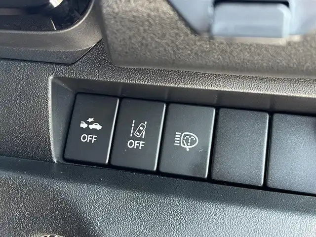 スズキ ジムニー シエラ JC 愛知県 2019(平31)年 2.1万km ジャングルグリーン 純正8インチナビ（CN-RZ846）/（Bluetooth/フルセグ/DISC/ラジオ）/バックカメラ/スズキセーフティサポート/純正フロアマット/LEDヘッドライト/クルーズコントロール/ETC/前方ドライブレコーダー/D/N席シートヒーター/電格ミラー/ドアバイザー/サイドミラーヒーター/スマートキー/プッシュスタート/スペアキー/背面タイヤ純正ハードカバー/フロントアンダーガード/サイドシルガード