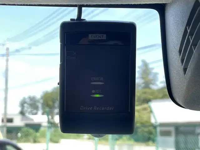 スズキ ジムニー シエラ JC 愛知県 2019(平31)年 2.1万km ジャングルグリーン 純正8インチナビ（CN-RZ846）/（Bluetooth/フルセグ/DISC/ラジオ）/バックカメラ/スズキセーフティサポート/純正フロアマット/LEDヘッドライト/クルーズコントロール/ETC/前方ドライブレコーダー/D/N席シートヒーター/電格ミラー/ドアバイザー/サイドミラーヒーター/スマートキー/プッシュスタート/スペアキー/背面タイヤ純正ハードカバー/フロントアンダーガード/サイドシルガード