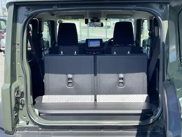 スズキ ジムニー シエラ JC 愛知県 2019(平31)年 2.1万km ジャングルグリーン 純正8インチナビ（CN-RZ846）/（Bluetooth/フルセグ/DISC/ラジオ）/バックカメラ/スズキセーフティサポート/純正フロアマット/LEDヘッドライト/クルーズコントロール/ETC/前方ドライブレコーダー/D/N席シートヒーター/電格ミラー/ドアバイザー/サイドミラーヒーター/スマートキー/プッシュスタート/スペアキー/背面タイヤ純正ハードカバー/フロントアンダーガード/サイドシルガード