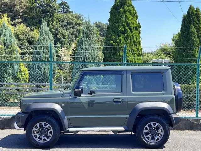 スズキ ジムニー シエラ JC 愛知県 2019(平31)年 2.1万km ジャングルグリーン 純正8インチナビ（CN-RZ846）/（Bluetooth/フルセグ/DISC/ラジオ）/バックカメラ/スズキセーフティサポート/純正フロアマット/LEDヘッドライト/クルーズコントロール/ETC/前方ドライブレコーダー/D/N席シートヒーター/電格ミラー/ドアバイザー/サイドミラーヒーター/スマートキー/プッシュスタート/スペアキー/背面タイヤ純正ハードカバー/フロントアンダーガード/サイドシルガード