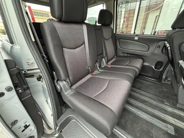 日産 セレナ ハイウェイS G Sハイブリッド 宮城県 2012(平24)年 6.8万km エターナルスノーホワイト 登録時走行距離67360km/純正SDナビ/・CD/DVD/Bluetooth/クルーズコントロール/両側パワースライド/バックカメラ/プッシュスタート/スマートキー/HIDヘッドライト/オートライト/フォグランプ/革巻きステアリング/アイドリングストップ/横滑り防止