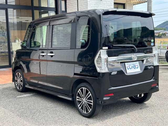 ダイハツ タント カスタム RS 高知県 2015(平27)年 9.3万km ブラックマイカメタリック (株)IDOMが運営する【じしゃロン高知店】の自社ローン専用車両になります。こちらは現金またはオートローンご利用時の価格です。自社ローンご希望の方は別途その旨お申付け下さい