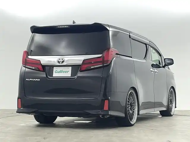 トヨタ アルファード S Cパッケージ 福島県 2022(令4)年 1.9万km ブラック トヨタセーフティセンス/・車線逸脱警報装置/・盗難防止装置/・衝突被害軽減ブレーキ/・コーナーセンサー前後/・ブラインドスポット/・デジタルインナーミラー/・レーンキープアシスト/・リアクロストラフィックアラート/・ロードサインアシスト/・レーダークルーズコントロール/・オートブレーキホールド/・電子パーキング/・オートマチックハイビーム/純正ナビ/・フルセグTV/BT/USB/DVD/AM/FM/・前後ドライブレコーダー/・バックカメラ/・ETC/両側パワースライドドア/・電動リアゲート/革張ステアリング/・ステアリングリモコン/・ステアリングヒーター/レザーシート/・D+N席パワーシート/・D+N席シートヒーター/・D+N席エアシート/ウォークスルー/・3列シート/プッシュスタート/・スマートキー/・スペアキー/LEDヘッドライト/・フォグライト/・オートライト/サンルーフ/ドアバイザー/社外22インチアルミ（FLEDERMAUS）/純正フロアマット/車高調/カーテシーライト