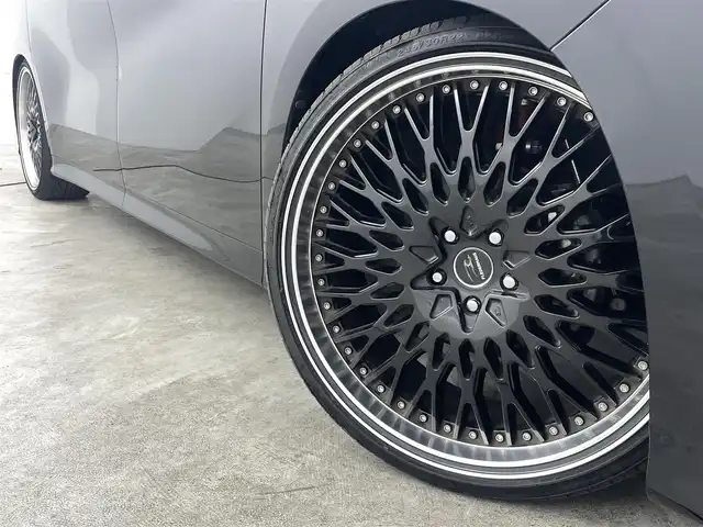 トヨタ アルファード S Cパッケージ 福島県 2022(令4)年 1.9万km ブラック トヨタセーフティセンス/・車線逸脱警報装置/・盗難防止装置/・衝突被害軽減ブレーキ/・コーナーセンサー前後/・ブラインドスポット/・デジタルインナーミラー/・レーンキープアシスト/・リアクロストラフィックアラート/・ロードサインアシスト/・レーダークルーズコントロール/・オートブレーキホールド/・電子パーキング/・オートマチックハイビーム/純正ナビ/・フルセグTV/BT/USB/DVD/AM/FM/・前後ドライブレコーダー/・バックカメラ/・ETC/両側パワースライドドア/・電動リアゲート/革張ステアリング/・ステアリングリモコン/・ステアリングヒーター/レザーシート/・D+N席パワーシート/・D+N席シートヒーター/・D+N席エアシート/ウォークスルー/・3列シート/プッシュスタート/・スマートキー/・スペアキー/LEDヘッドライト/・フォグライト/・オートライト/サンルーフ/ドアバイザー/社外22インチアルミ（FLEDERMAUS）/純正フロアマット/車高調/カーテシーライト