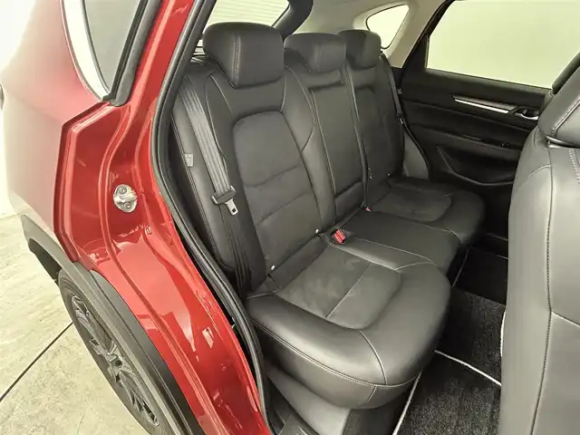 マツダ ＣＸ－５ XD ブラックトーンエディション 岡山県 2023(令5)年 2.8万km ソウルレッドクリスタルM 純正10.25インチナビ/(Bluetooth/フルセグTV/Carplay/androidAuto)/サンルーフ/Boseサウンド/360度カメラ/レーダークルーズコントロール/シートヒーター（前席）/LEDヘッドライト/ETC/ワイヤレス充電/ブラインドスポットモニター/ステアリングヒーター/パワーシート（前席）/電動リアゲート/コーナーセンサー（前後）/オートハイビーム/プッシュスタート/スマートキー×1/アイドリングストップ/レーンキープアシスト/純正フロアマット/純正アルミホイール/オートライト