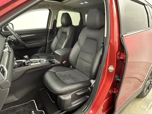 マツダ ＣＸ－５ XD ブラックトーンエディション 岡山県 2023(令5)年 2.8万km ソウルレッドクリスタルM 純正10.25インチナビ/(Bluetooth/フルセグTV/Carplay/androidAuto)/サンルーフ/Boseサウンド/360度カメラ/レーダークルーズコントロール/シートヒーター（前席）/LEDヘッドライト/ETC/ワイヤレス充電/ブラインドスポットモニター/ステアリングヒーター/パワーシート（前席）/電動リアゲート/コーナーセンサー（前後）/オートハイビーム/プッシュスタート/スマートキー×1/アイドリングストップ/レーンキープアシスト/純正フロアマット/純正アルミホイール/オートライト