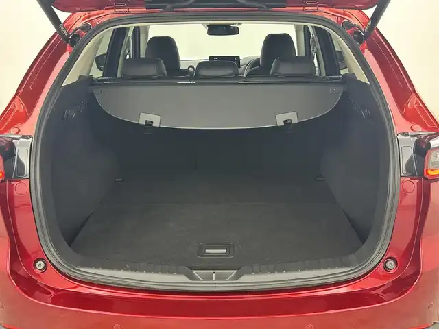 マツダ ＣＸ－５ XD ブラックトーンエディション 岡山県 2023(令5)年 2.8万km ソウルレッドクリスタルM 純正10.25インチナビ/(Bluetooth/フルセグTV/Carplay/androidAuto)/サンルーフ/Boseサウンド/360度カメラ/レーダークルーズコントロール/シートヒーター（前席）/LEDヘッドライト/ETC/ワイヤレス充電/ブラインドスポットモニター/ステアリングヒーター/パワーシート（前席）/電動リアゲート/コーナーセンサー（前後）/オートハイビーム/プッシュスタート/スマートキー×1/アイドリングストップ/レーンキープアシスト/純正フロアマット/純正アルミホイール/オートライト