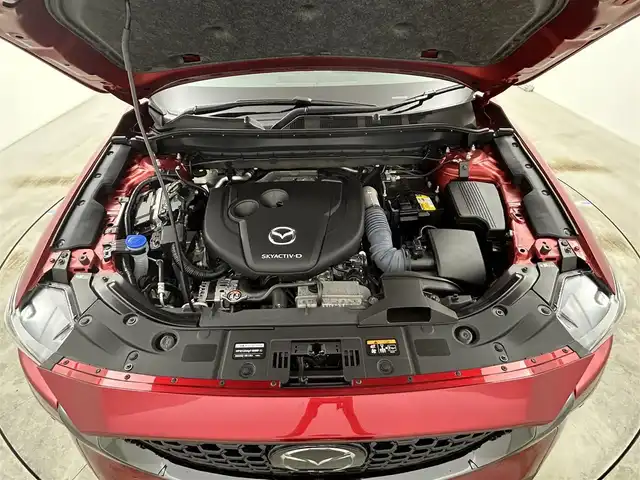 マツダ ＣＸ－５ XD ブラックトーンエディション 岡山県 2023(令5)年 2.8万km ソウルレッドクリスタルM 純正10.25インチナビ/(Bluetooth/フルセグTV/Carplay/androidAuto)/サンルーフ/Boseサウンド/360度カメラ/レーダークルーズコントロール/シートヒーター（前席）/LEDヘッドライト/ETC/ワイヤレス充電/ブラインドスポットモニター/ステアリングヒーター/パワーシート（前席）/電動リアゲート/コーナーセンサー（前後）/オートハイビーム/プッシュスタート/スマートキー×1/アイドリングストップ/レーンキープアシスト/純正フロアマット/純正アルミホイール/オートライト