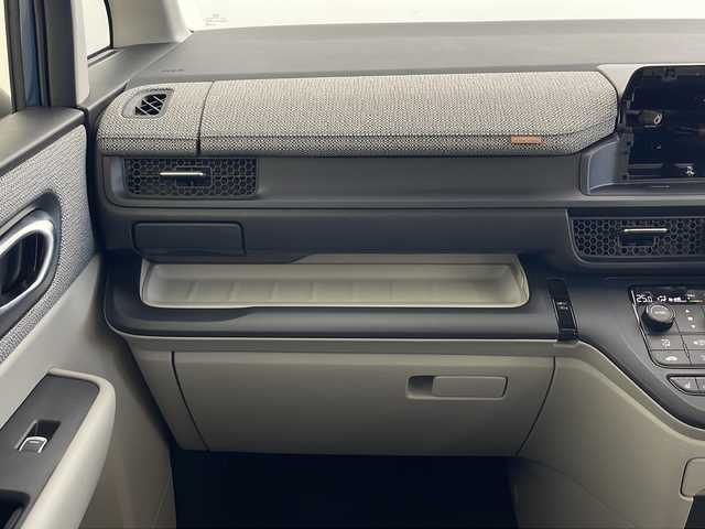 ホンダ ステップワゴン エアー EX 秋田県 2025(令7)年 0.1千km 青 ホンダセンシング /両側パワースライドドア/マルチビューカメラ /コンビシート /前席シートヒーター /電動リアゲート /2列目オットマン/全列USB /革巻きステアリング /スマートキー /プッシュスタート/パドルシフト/自動パーキングブレーキ/ブレーキホールド/革巻きステアリング/クルーズコントロール/電格ミラー/ステアリングリモコン装着車両/ホンダECON/オートエアコン/横滑り防止装置/フロントワイパーデアイサー/オートライト/ライトレベライザー/純正AW/コーナーセンサー/ウィンカーミラー/フォグライト/保証書/取り扱い説明書