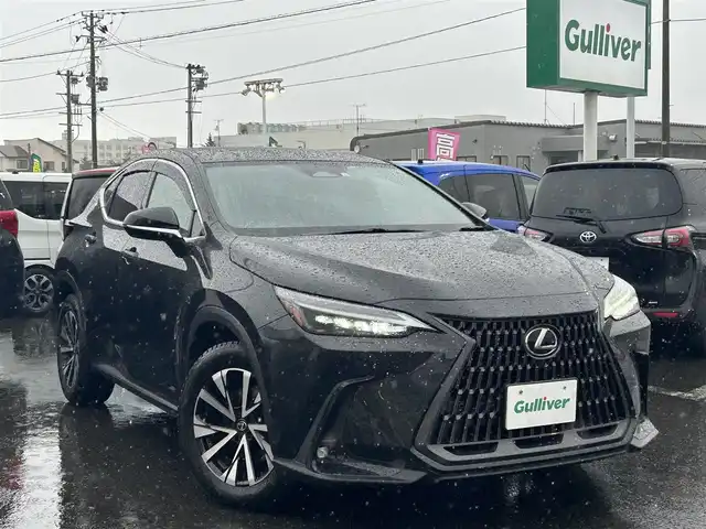 レクサス ＮＸ 350h バージョンL 青森県 2023(令5)年 2.2万km 黒 純正オーディオナビ/純正フロアマット/ドラレコ/クルーズコントロール（追従有り）/横滑り防止/ヒートシート（全席）/シートヒーター/ハンドルヒーター/ヘッドアップディスプレイ/パワーアップドア/メモリーシート/パノラマビッグビュー/ETC