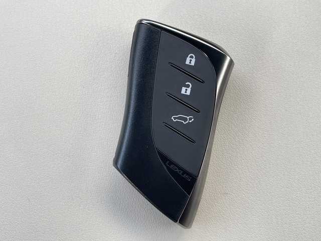 レクサス ＮＸ 350h バージョンL 青森県 2023(令5)年 2.2万km 黒 純正オーディオナビ/純正フロアマット/ドラレコ/クルーズコントロール（追従有り）/横滑り防止/ヒートシート（全席）/シートヒーター/ハンドルヒーター/ヘッドアップディスプレイ/パワーアップドア/メモリーシート/パノラマビッグビュー/ETC