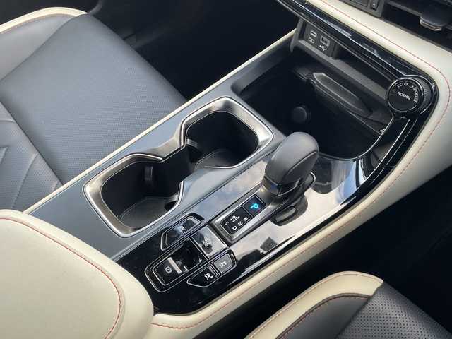 レクサス ＮＸ 350h バージョンL 青森県 2023(令5)年 2.2万km 黒 純正オーディオナビ/純正フロアマット/ドラレコ/クルーズコントロール（追従有り）/横滑り防止/ヒートシート（全席）/シートヒーター/ハンドルヒーター/ヘッドアップディスプレイ/パワーアップドア/メモリーシート/パノラマビッグビュー/ETC