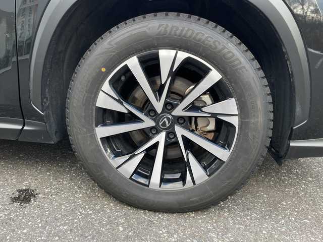 レクサス ＮＸ 350h バージョンL 青森県 2023(令5)年 2.2万km 黒 純正オーディオナビ/純正フロアマット/ドラレコ/クルーズコントロール（追従有り）/横滑り防止/ヒートシート（全席）/シートヒーター/ハンドルヒーター/ヘッドアップディスプレイ/パワーアップドア/メモリーシート/パノラマビッグビュー/ETC