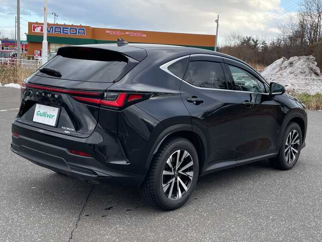 レクサス ＮＸ 350h バージョンL 青森県 2023(令5)年 2.2万km 黒 純正オーディオナビ/純正フロアマット/ドラレコ/クルーズコントロール（追従有り）/横滑り防止/ヒートシート（全席）/シートヒーター/ハンドルヒーター/ヘッドアップディスプレイ/パワーアップドア/メモリーシート/パノラマビッグビュー/ETC