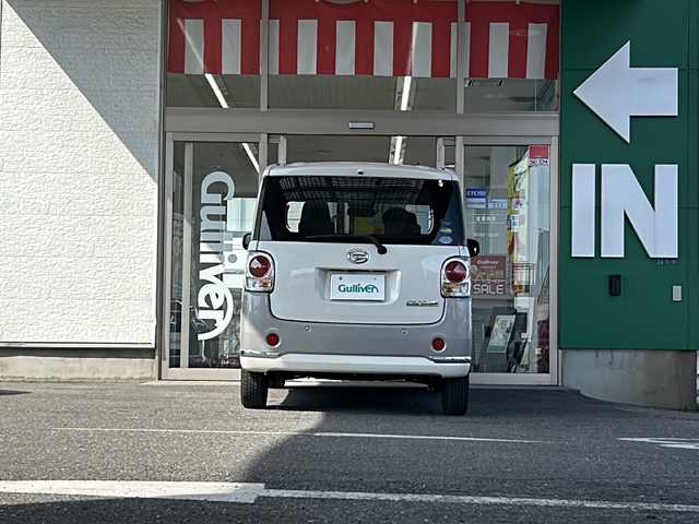 ダイハツ ムーヴ キャンバス X メイクアップ SA Ⅲ 愛知県 2018(平30)年 5万km パールホワイトⅢ/スムースグレーマイカメタリック 2トーン 両側スライドドア/純正ナビ/Bカメラ/フルセグ/パーキングA/レーンキープA/Bluetooth/ステリモ/純正フロアマット/ドアバイザー/フォグランプ/後方コーナーセンサー/スマートキー/取説/保証書