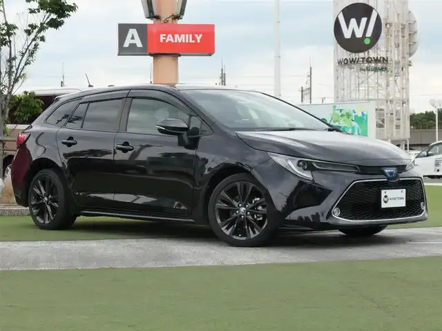 トヨタ カローラツーリング ハイブリッド ダブルバイビー 千葉県 2021(令3)年 5万km スパークリングブラックパールクリスタルシャイン 215/45R17/Toyota Safety Sense/・プリクラッシュセーフティ/・レーンディパーチャーアラート/・オートハイビーム/・レーダークルーズコントロール/・ブラインドスポットモニター/・RCTA（リヤクロストラフィックアラート）/9インチ純正コネクティッドナビ/地デジTV/【DVD/CD再生機能 Bluetooth接続】/バックカメラ/ドライブレコーダー（前後撮影）【GL-05AP】/ハーフレザーシート/前席シートヒーター/革巻きステアリング/ステアリングヒーター/ステアリングスイッチ/ETC/LEDヘッドライト/フォグライト/ウインカーミラー/クリアランスソナー/純正17インチアルミホイル/サイド/カーテン/ニーエアバッグ/スマートキー