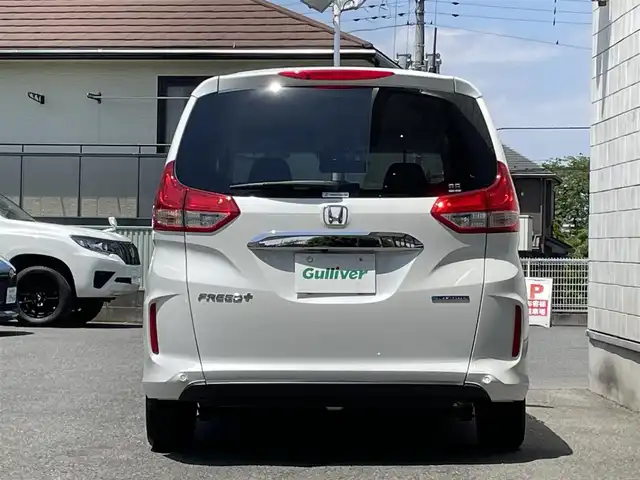 ホンダ フリード＋ ハイブリット G 埼玉県 2022(令4)年 2.8万km パール ワンオーナー/ホンダ純正インターナビ/フルセグTV/Bluetooth/CD/DVD/USB/SD/両側パワスラ/レーンキープ/ハーフレザー/前席シートヒーター/純正AW/LEDライト