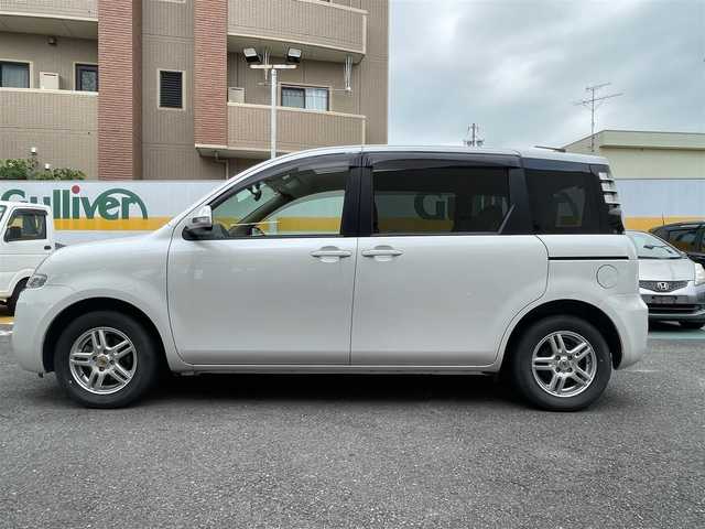 トヨタ シエンタ G 静岡県 2010(平22)年 3.7万km ホワイトパールクリスタルシャイン 社外ナビ/フルセグTV/DVD/CD/バックカメラ/左後パワースライドドア/右後イージークローザー/ETC/前後ドライブレコーダー/社外14インチAW/スチールホイール付スタッドレスタイヤ車内積載/スマートドアロックキー/取扱説明書/R4/R6点検記録簿有