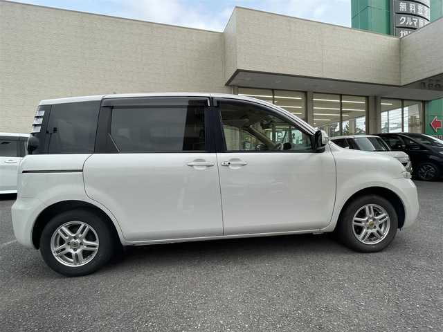 トヨタ シエンタ G 静岡県 2010(平22)年 3.7万km ホワイトパールクリスタルシャイン 社外ナビ/フルセグTV/DVD/CD/バックカメラ/左後パワースライドドア/右後イージークローザー/ETC/前後ドライブレコーダー/社外14インチAW/スチールホイール付スタッドレスタイヤ車内積載/スマートドアロックキー/取扱説明書/R4/R6点検記録簿有