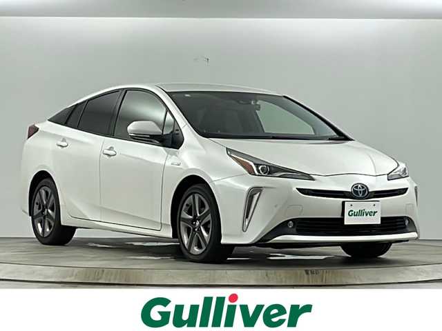 トヨタ プリウス S ツーリングセレクション 愛知県 2020(令2)年 3万km ホワイトパールクリスタルシャイン 禁煙車/9インチナビ/（AM/FM/Bluetooth/フルセグTV/SD)/バックカメラ/トヨタセーフティセンス/・プリクラッシュセーフティ/・レーンキープアシスト/・オートマチックハイビーム/・誤発進抑制機能/ETC/レーダー探知機/ドライブレコーダー/シートヒーター/スマートキー/純正17インチアルミホイール/LEDヘッドライト/純正フロアマット/トノカバー/横滑り防止装置