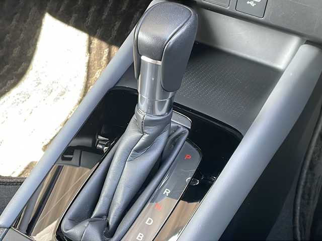 ホンダ フィット e:HEV RS 長野県 2023(令5)年 0.8万km クリスタルブラックパール ホンダセンシング /純正９インチナビフルセグTV/バックカメラ/ETC/ドライブレコーダー/純正１６インチアルミ/レーダークルーズコントロール/LEDヘッドライト/プッシュスタートエンジン/スマートキー