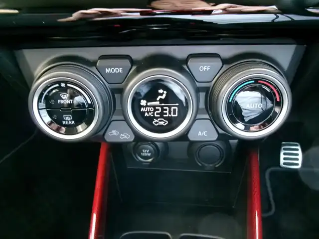 スズキ スイフト スポーツ 群馬県 2024(令6)年 1万km ピュアホワイトP ワンオーナー/純正エアロ/純正17インチアルミホイール/スズキセーフティサポート/純正ビルトインETC/D席シートヒーター/スマートキー×2/プッシュスタート/保証書＆取説